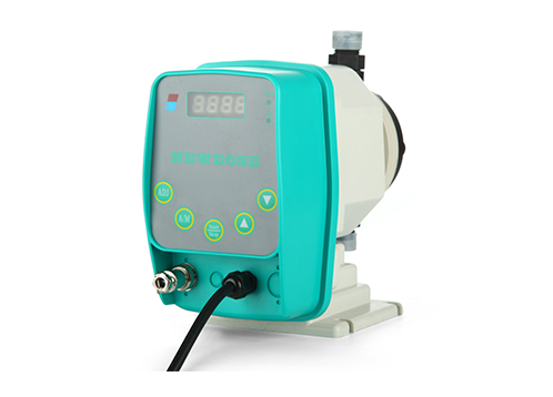 新道茨DFD-01-07-LM计量泵产物图